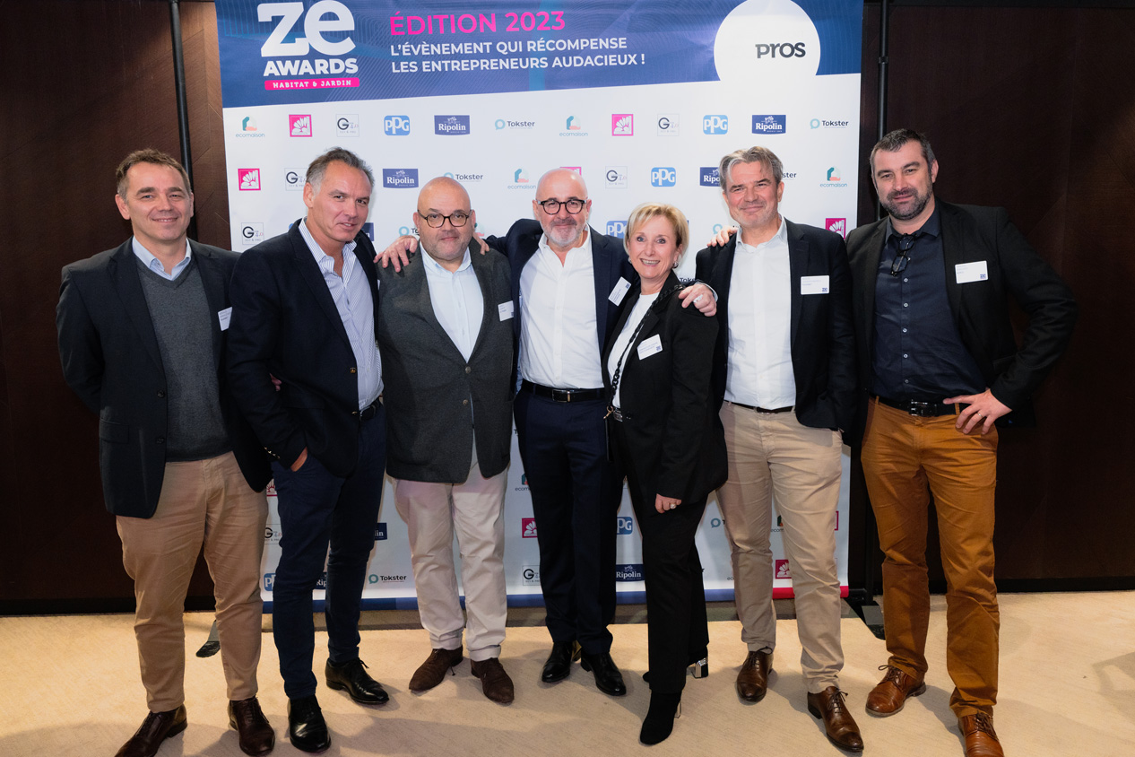 L'équipe de Génération 4.0 avec son nouveau président Hervé Larrivé et Isabelle Dalleau, l'animatrice du Club