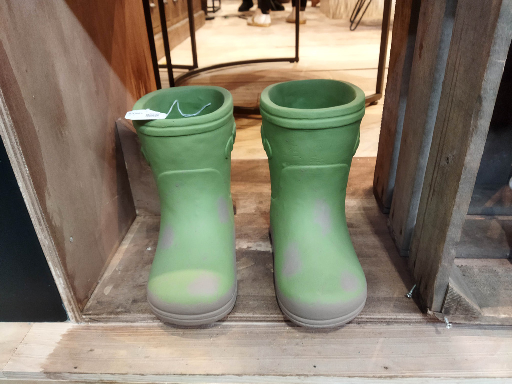  Bottes...en ciment.jpg 