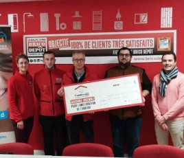 Remise de chèque à  Humanisme et habitat