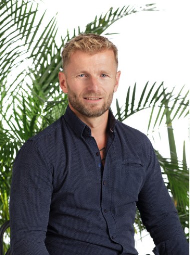 Directeur- - botanic® St Priest - Partenariat Gaïa - aménagements de jardins potager en ville-6.jpg